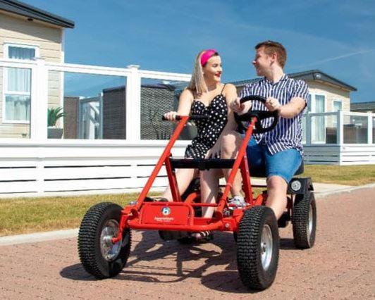 Brookside West Sands Holiday Park Seal Bay Selsey Exterior photo